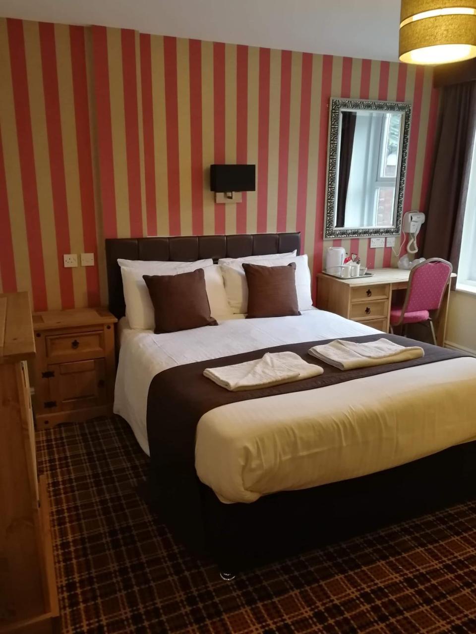 The Trafford Hotel Μπλάκπουλ Εξωτερικό φωτογραφία